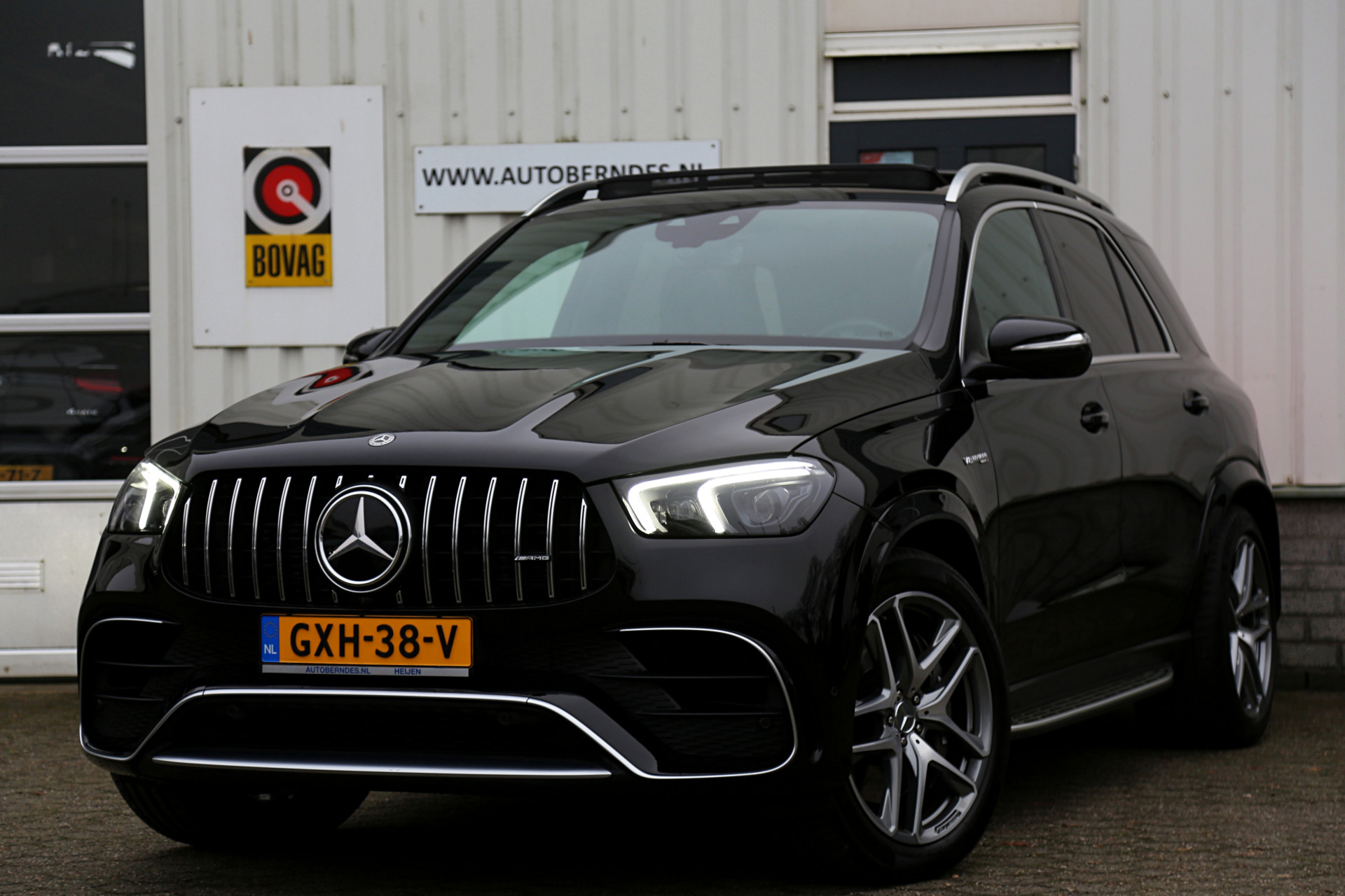 41430165-0.jpg