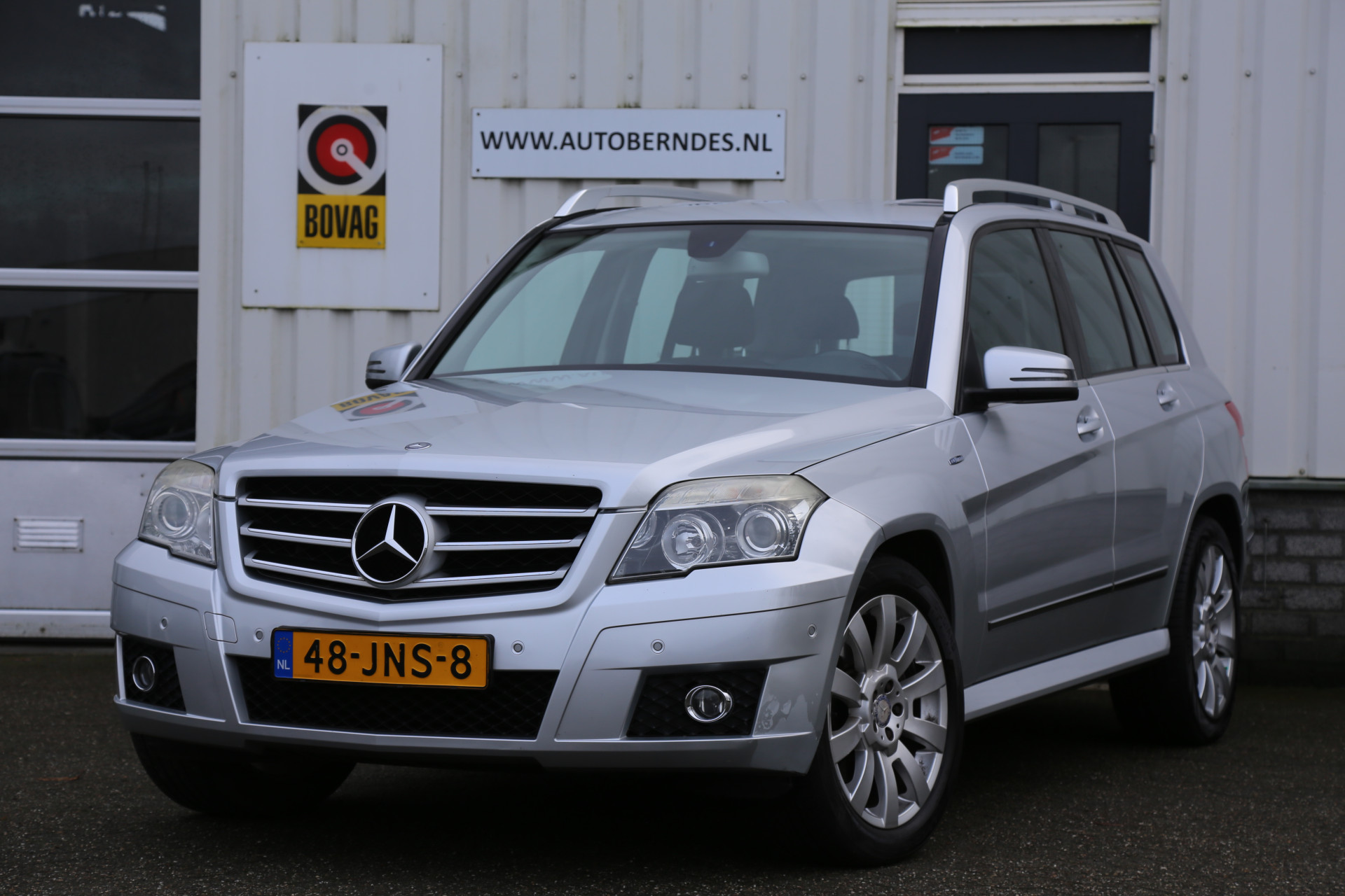 42565464-0.jpg